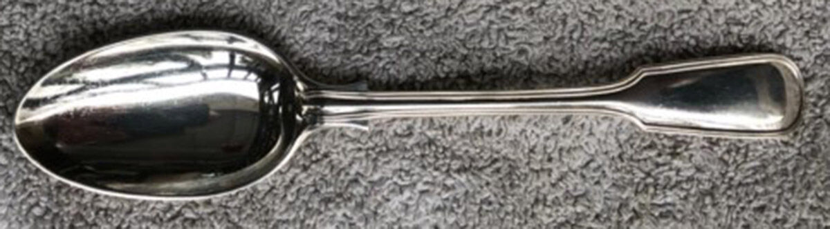 Fiddle Thread (Sterling) Dessert/Oval Soup Spoon by Spaulding & Co (Eng)-1