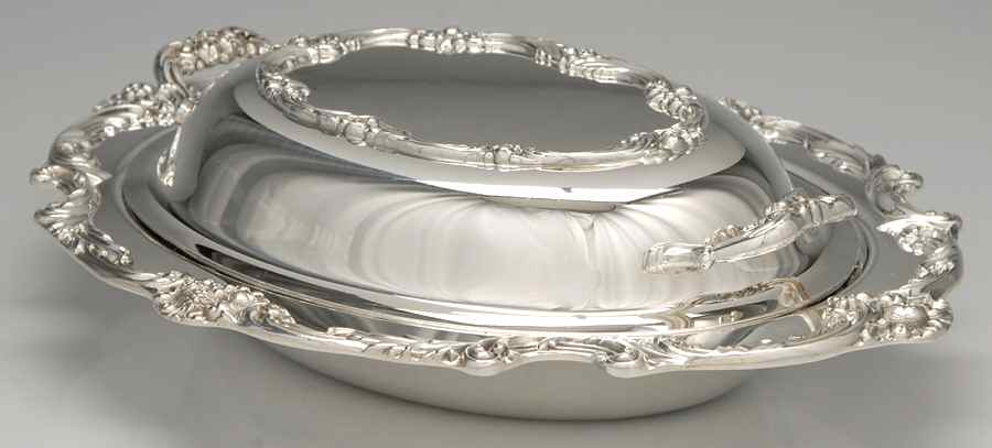 King Francis (Silverplate, Hollowware) Double Vegetable Bowl by Reed & Barton-1