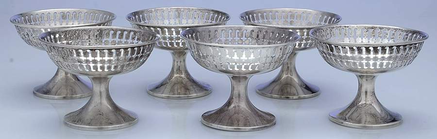 H116 (Sterling, Hollowware) Oyster Cocktail No Liner - Set of 6 by Roger Williams-1
