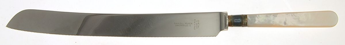 Victoria(Silverplate, Pearlhdl, Less Design Band) Bread Knife with Stainless Blade by Samuel Peace-1