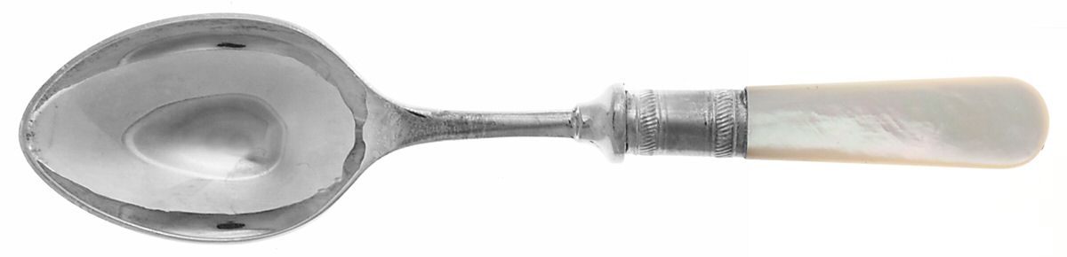 Victoria(Silverplate, Pearlhdl, Less Design Band) Teaspoon by Samuel Peace-1