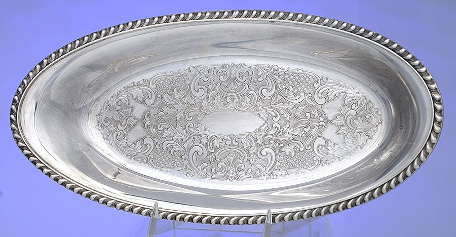 552 (Silverplate, Hollowware) 12" Bread Tray by Sheffield Silver Co (USA)-1