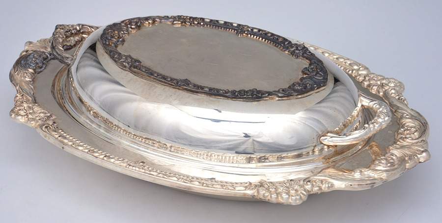 Renaissance (Silverplate, Hollowware) Plated Double Vegetable Bowl with Liner by Sheridan Silver Co-1