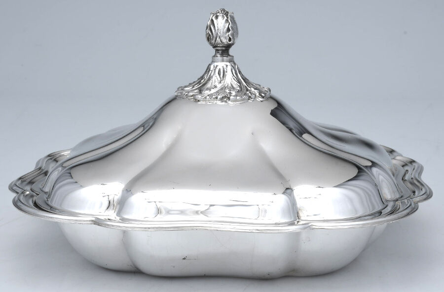 SFQ1 (Silverplate, Hollowware) Square Covered Vegetable Bowl by Saks Fifth Avenue-1