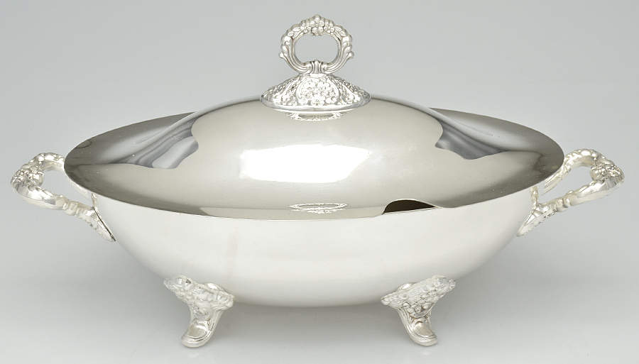 Grand Duchess (Silverplate, Hollowware) Oval Buffet Server No Glass Liner by Towle Silver-1