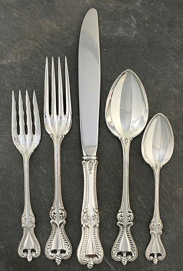 Old Colonial (Sterling, 1895, No Monograms) 5 Piece Dinner Size Setting by Towle Silver-1