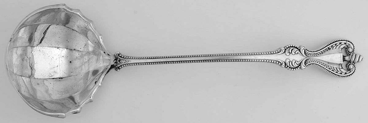 Old Colonial (Sterling, 1895, No Monograms) Oyster Ladle Solid Piece by Towle Silver-1