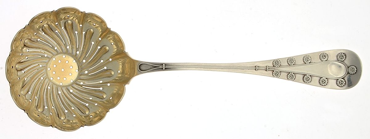 Daisy (Sterling) Large Oversize Sugar Sifter by Tiffany & CO SILVER-1