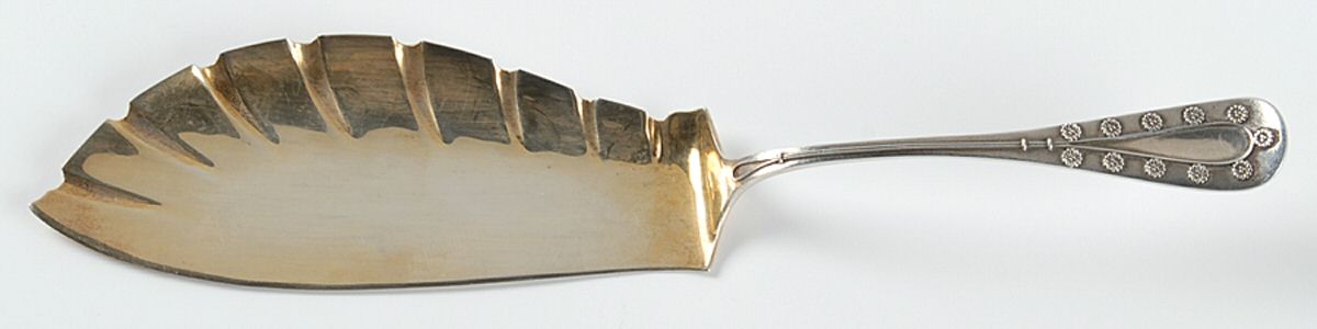Daisy (Sterling) Large Solid Fish Serving Knife by Tiffany & CO SILVER-1
