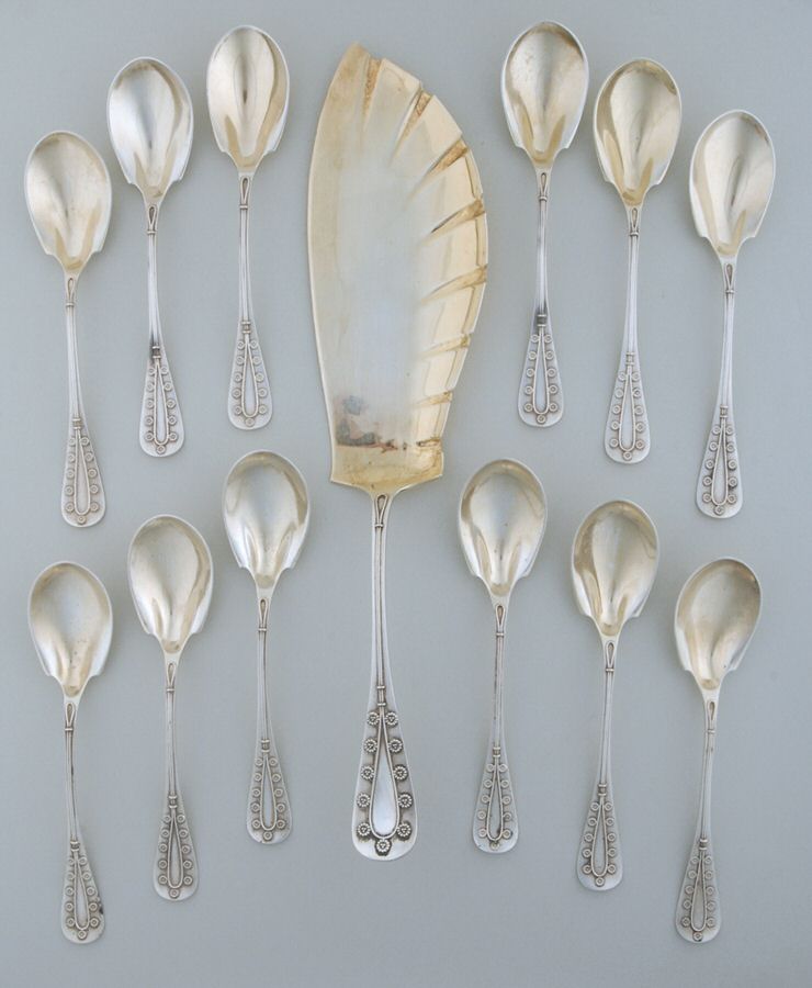 Daisy (Sterling) 13pc Ice Cream Set by Tiffany & CO SILVER-1