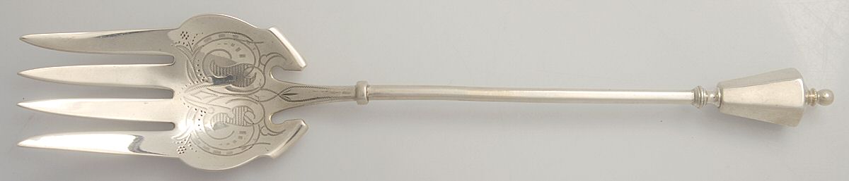 TIS37 (Sterling) Large Solid Fish Serving Fork by Tiffany & CO SILVER-1