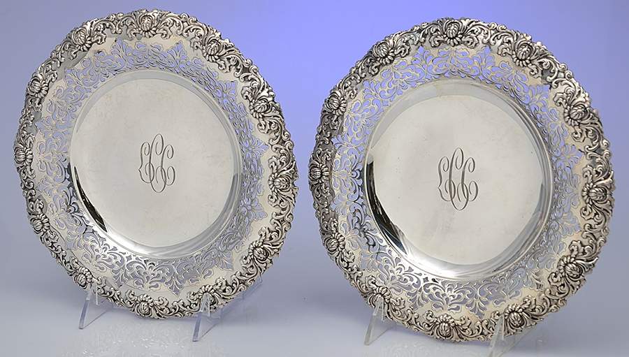 Chrysanthemum (Str, 1880, Hlw, 925-1000, Flrs&Buds) Round Compote (Height X Width) - Set of 2 by Tiffany & CO SILVER-1