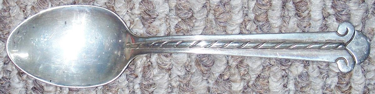 TBO1 (Sterling) Place/Oval Soup Spoon by Taller Borda Retailer-1