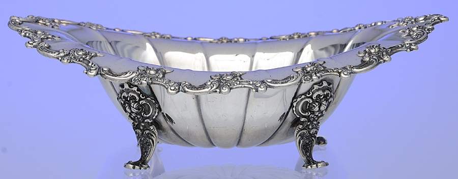 4869 (Sterling, Hollowware) Footed Sauce Boat by Towle Silver-1