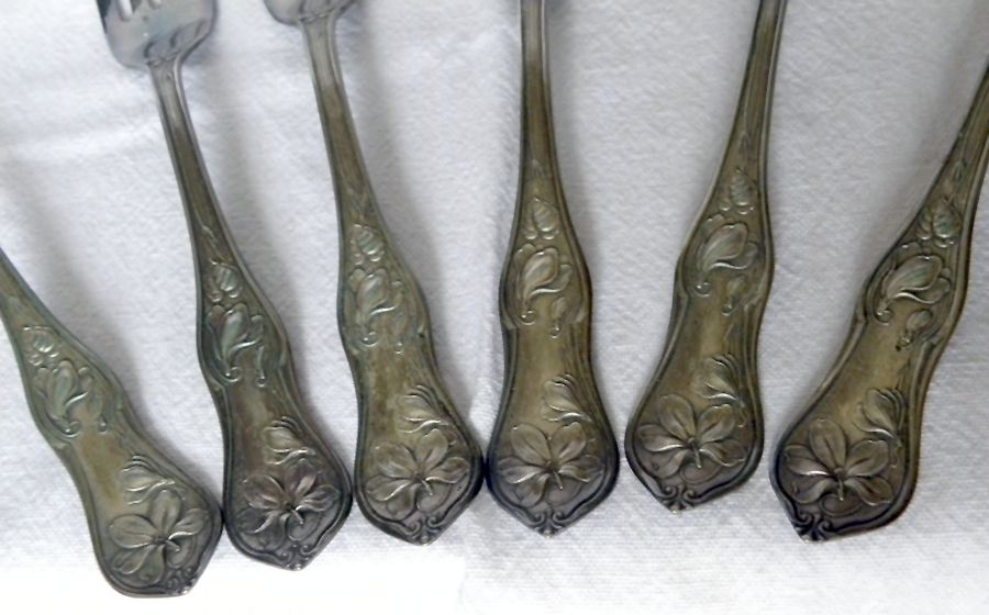 Violets (Silverplate) Fork by Unknown Mfg Silver-1