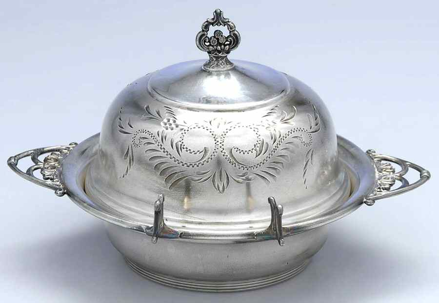 468 (Silverplate, Hollowware) Round Covered Butter with Glass Liner by Van Bergh-1