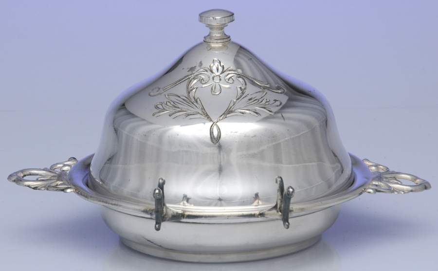 4176 (Silverplate, Hollowware) Round Covered Butter with Glass Liner by Van Bergh-1