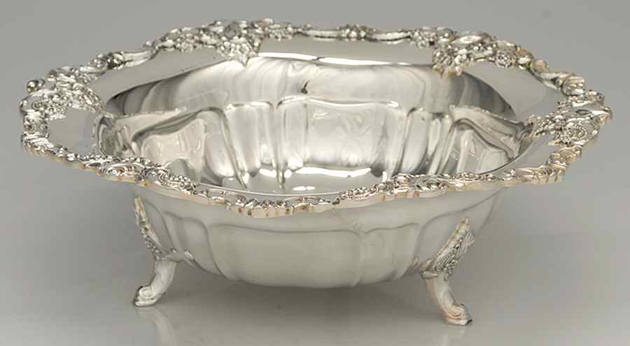 Baroque (Silverplate, Hollowware, Older) Footed Round Vegetable Bowl by Wallace Silver-1