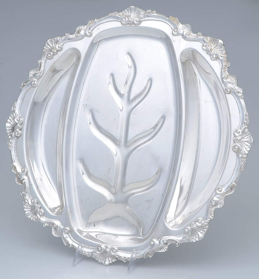 Chippendale (Silverplate, Hollowware) Medium Plated Footed Meat Platter with Well by Wallace Silver-1