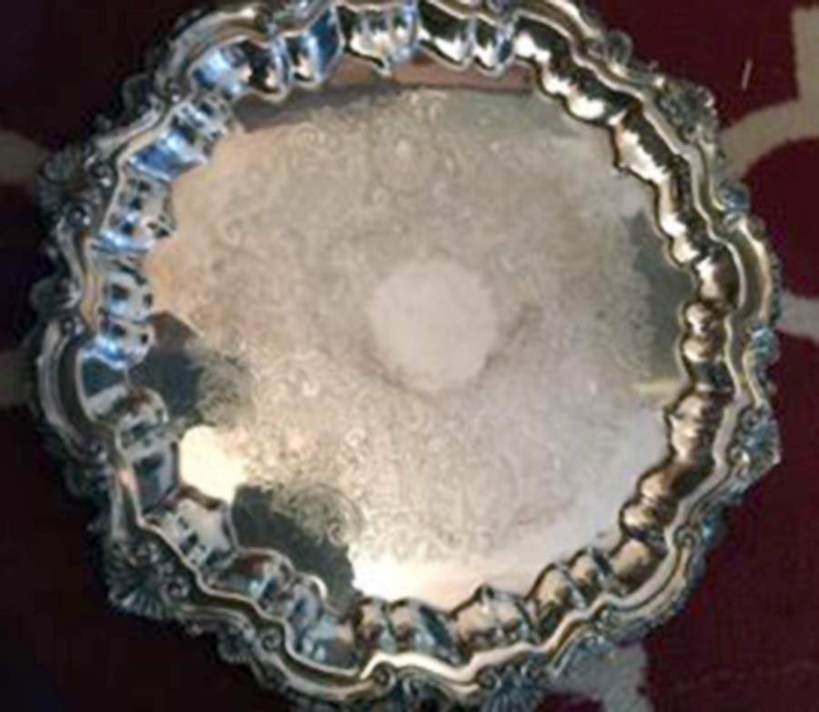 La Reine (Silverplate, Hollowware) 17" 3-Toed Silverplate Round Tray by Wallace Silver-1