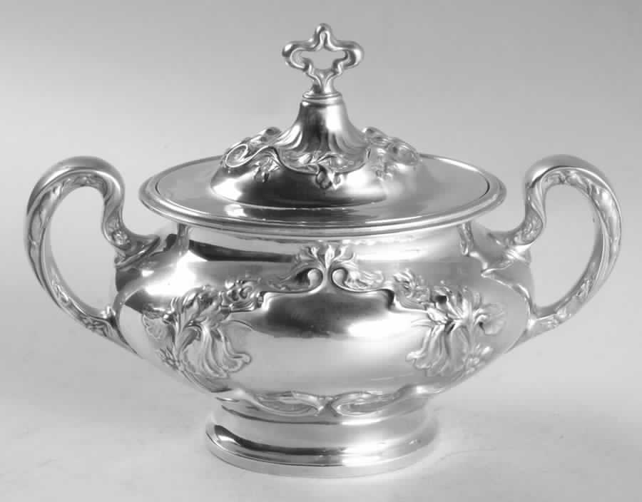 Eton (Sterling, Hollowware) Sugar Bowl & Lid by Wallace Silver-1