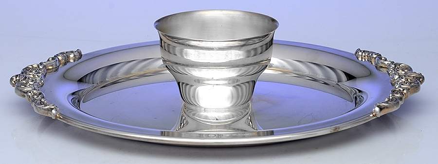 Baroque (Silverplate, Hollowware, Newer) 1-Piece Attached Plated Chip & Dip Set by Wallace Silver-1