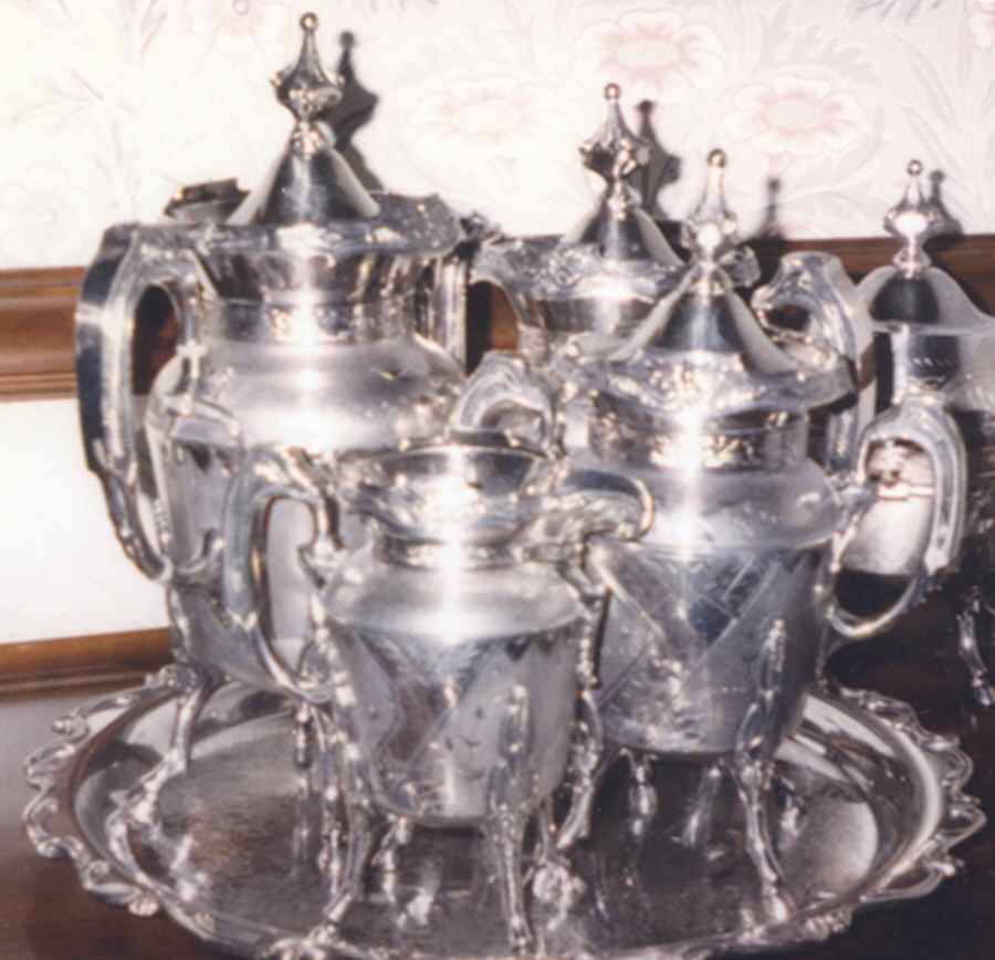 139 (Silverplate, Hollowware) (4 Piece) Silverplate Tea Set by Wilcox Silverplate-1