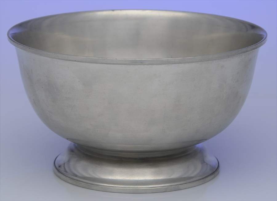 Pewter Hollowware 8" Round Bowl by Woodbury Pewterers-1