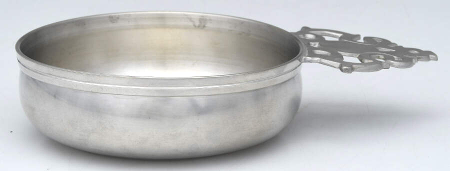 Pioneer (Pewter, Hollowware) 5" Porringer by Woodbury Pewterers-1