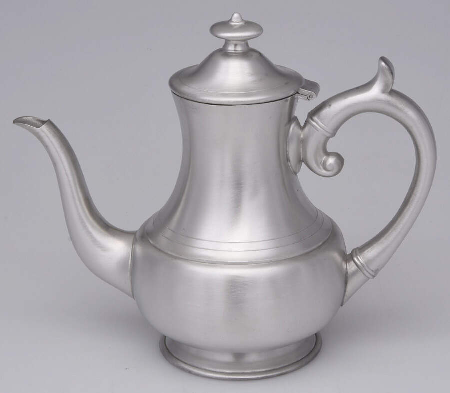 WOP4 (Pewter, Hollowware) Tea Pot by Woodbury Pewterers-1