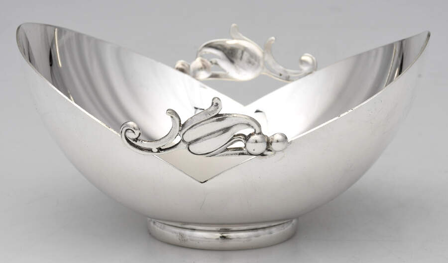 Ornamental Style (Sterling, Hollowware) Sterling Footed Bon Bon Bowl by J C Boardman & Co-1