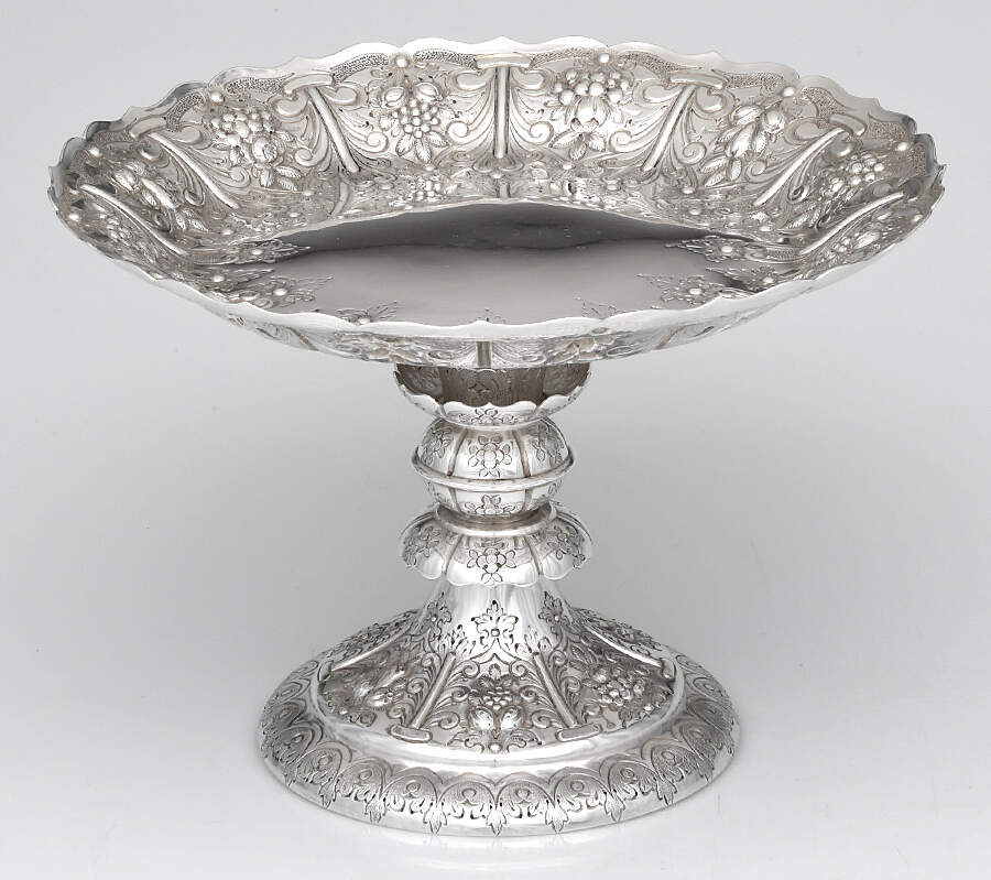 Sterling Hollowware 9" Diameter Cake Stand/Pedistal by Elkington-1