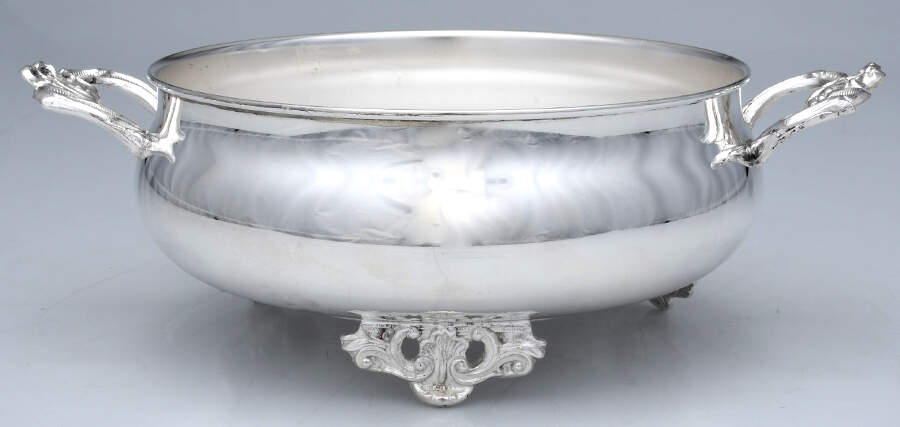 Silverplate Hollowware 1.5 Qt Round Covered Casserole W/No Lid by Eton Silver-1