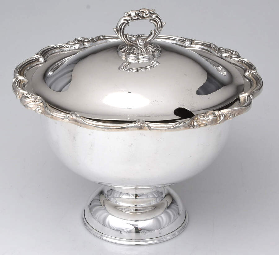 715 (Silverplate, Hollowware) Soup Tureen by English Silver Mfg Co.-1