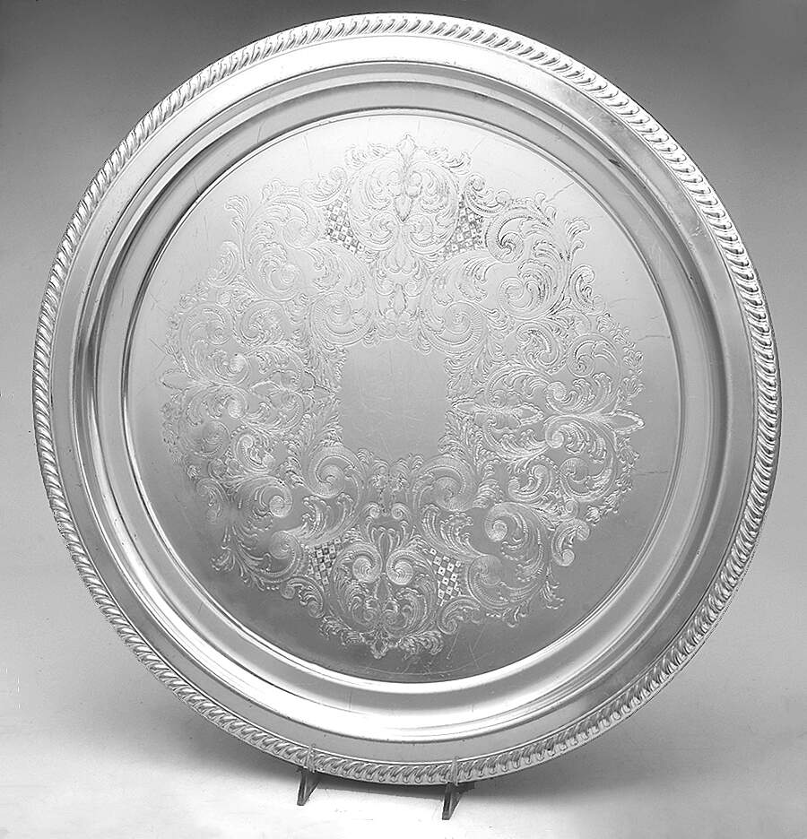7823 (Aluminum, Hollowware) Round Tray by Kensington-1