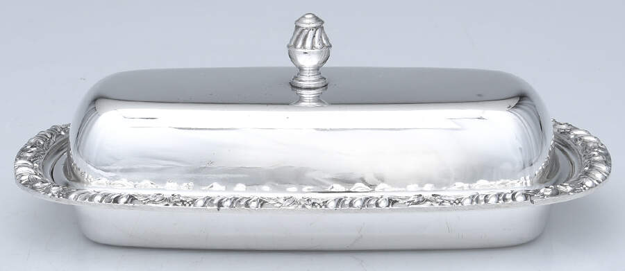 Henley (Silverplate, Hollowware) 1/4 Pound Covered Butter Dish by Oneida Silver-1