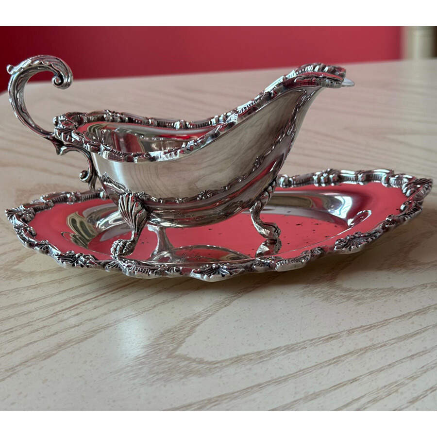 Chippendale (Silverplate, Hollowware) Gravy Boat & Underplate by W & S Blackington Co-1