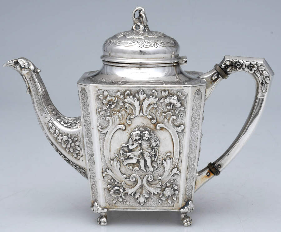 WWQ1 (Hollowware) Coffee Pot by Wilhelm Weinranck-1
