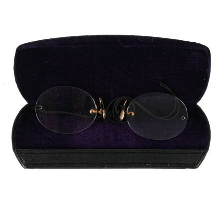 Arthur G French Refracting Optician Chicago Frameless Reading Glasses