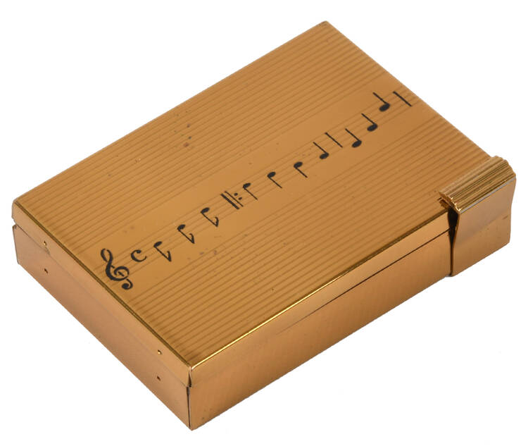 Volupte Musical Compact with Original Box and Pouch