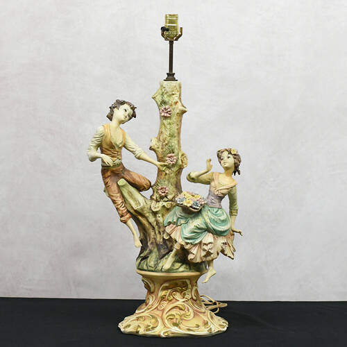 Capodimonte-Style Italian Porcelain Table Lamp