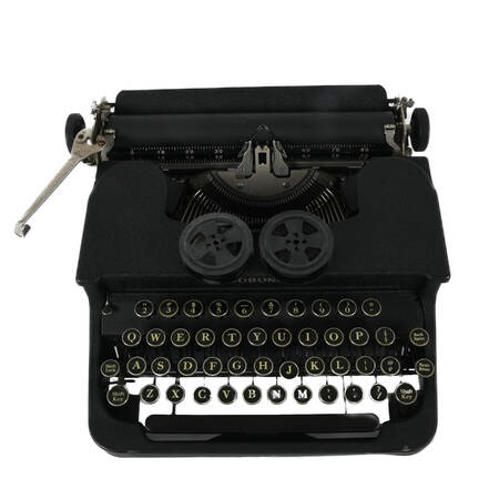 LC Smith & Corona 1935 Standard Portable Typewriter Without Case