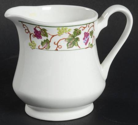 Beaujolais Creamer