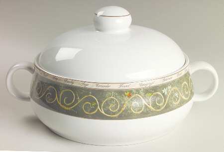 Bouquet Garni 2.5 Qt Round Covered Casserole