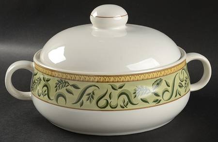 Botanical 2 Qt Round Covered Casserole