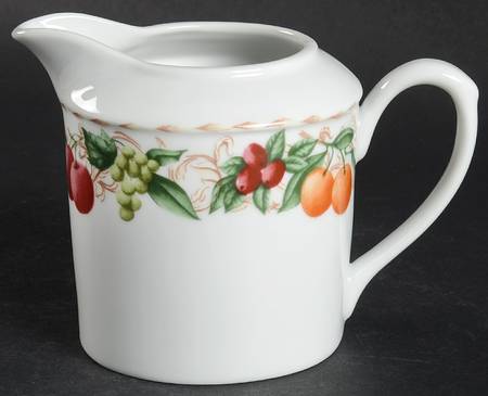 Florentine Fruit Creamer