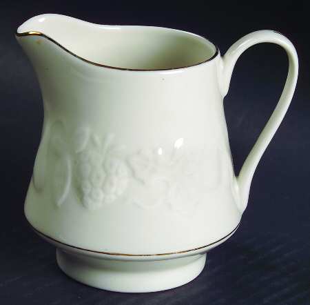 Melissa Creamer by American Atelier