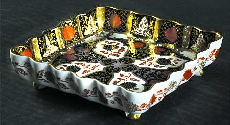 Chrysanthemum Square Footed Tray