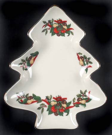 Christmas Bounty Small Tree Shaped Dish