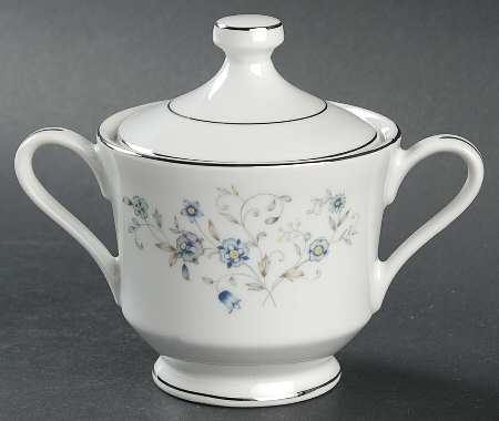 Chantilly Sugar Bowl & Lid